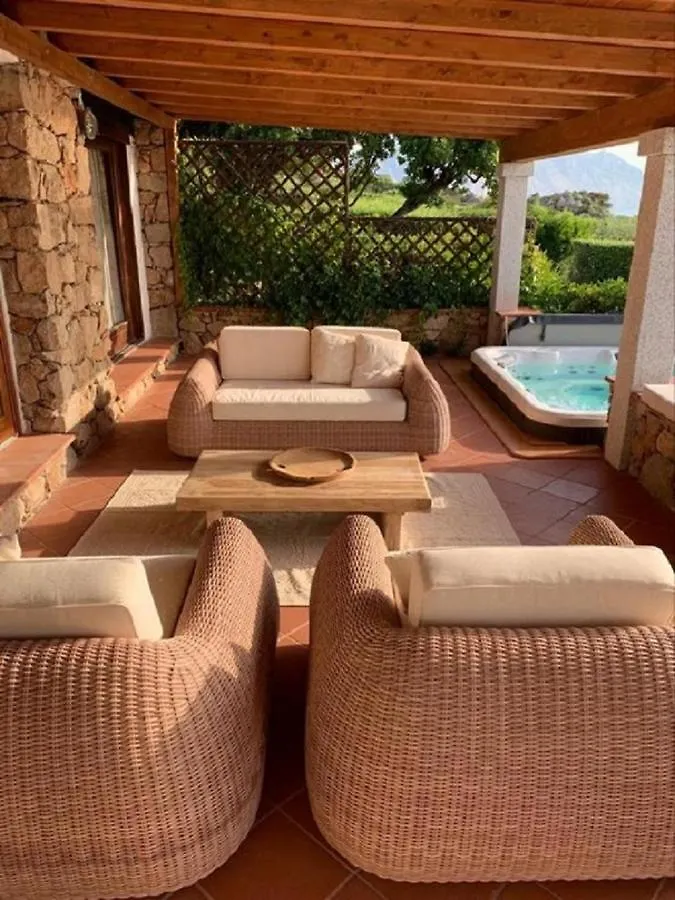 Villa Caterina Monte Petrosu Italia